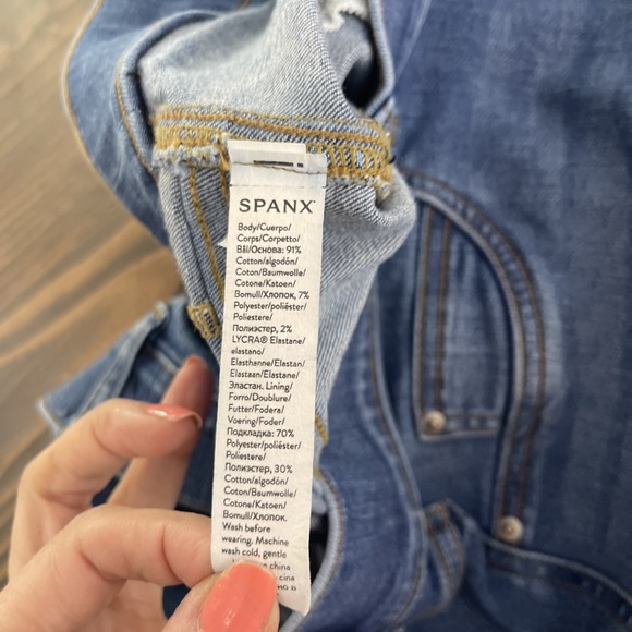 Spanx Pull On Straight Leg Jeans Womens Size XL Medium Wash Stretch Minimalist - Picture 10 of 11